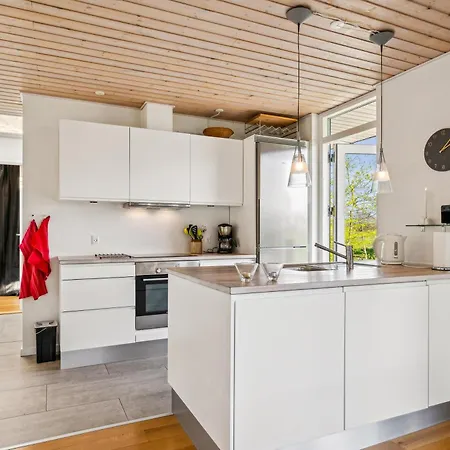 Feriehus Beautiful On Mols With Sea View Knebel