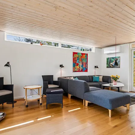 Beautiful On Mols With Sea View Feriehus Knebel