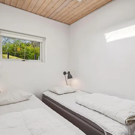 Feriehus Beautiful On Mols With Sea View *